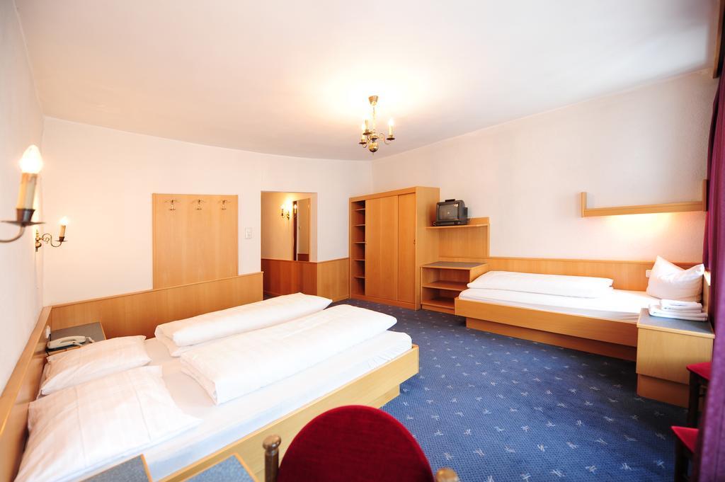 Hotel Krone Matrei am Brenner Exteriér fotografie