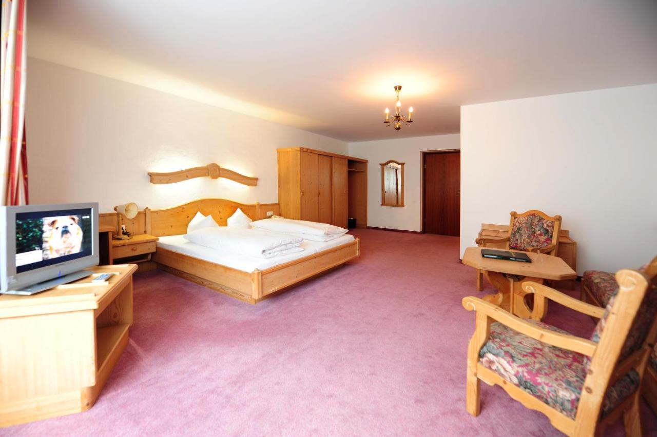 Hotel Krone Matrei am Brenner Exteriér fotografie