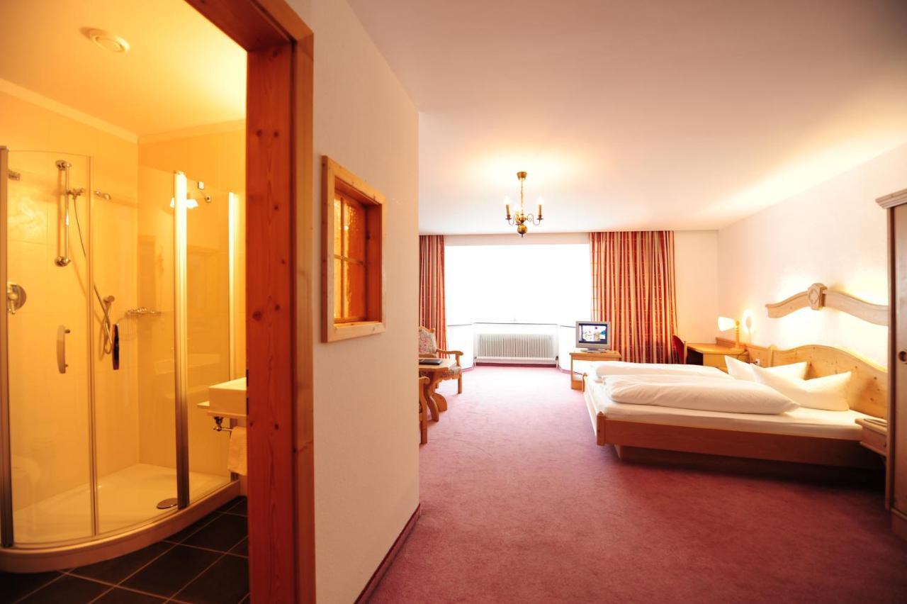 Hotel Krone Matrei am Brenner Exteriér fotografie