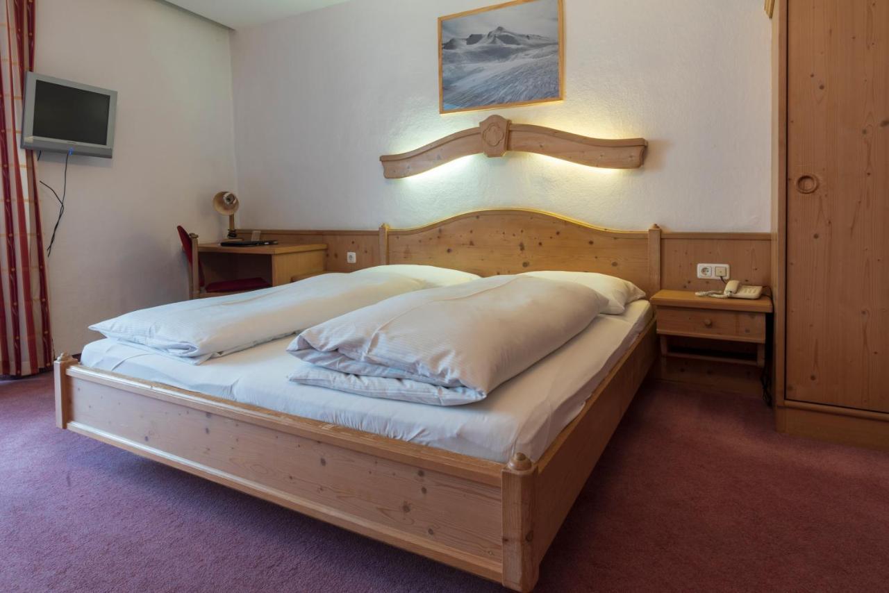 Hotel Krone Matrei am Brenner Exteriér fotografie